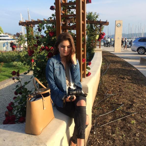 11292727_913677291988353_409506739_n