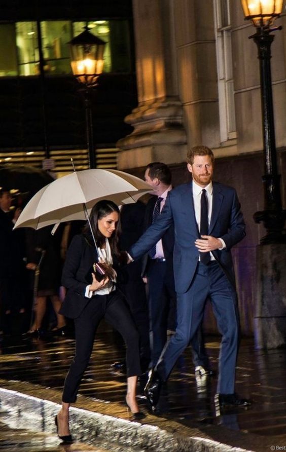 3b90bd06c76bee026aef5026a0758e24-2