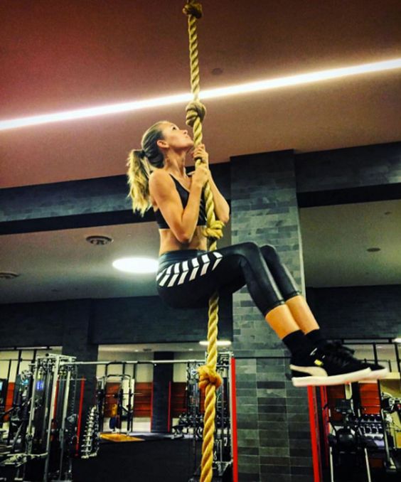 69dbcae5cc86b68a7d3a353238c289f4